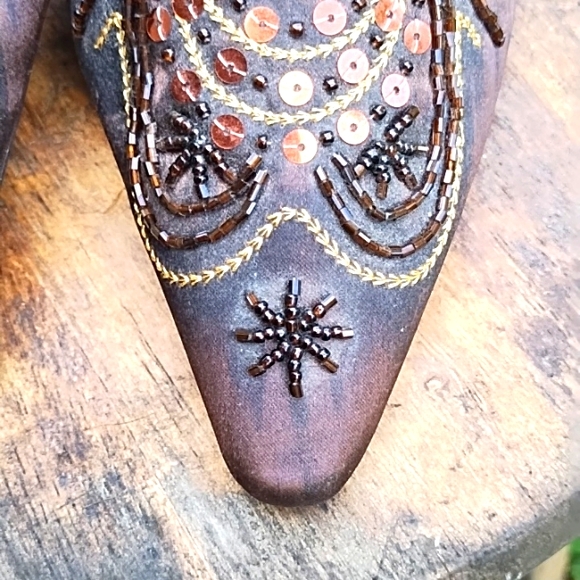 White Stag Brown Satin Beaded Shoes - Picture 10 of 12